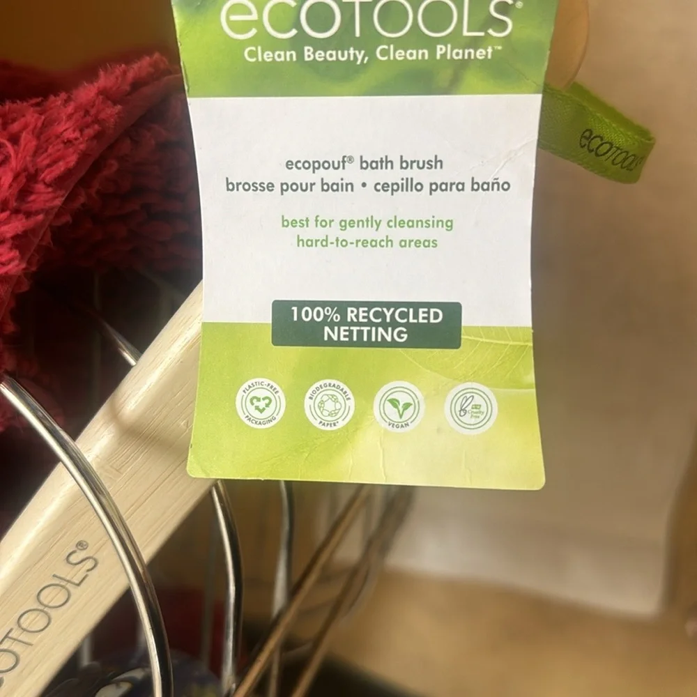 NWT Ecotools luffa extended on(of course) a waterproof wood handle. Eco friendly